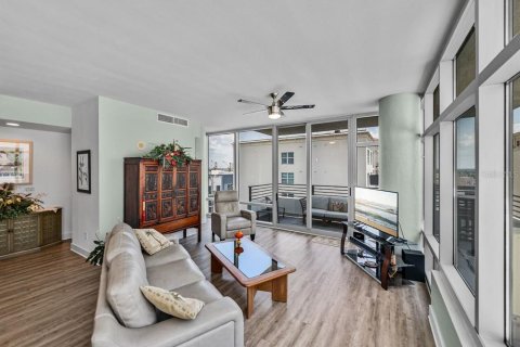 Condominio en venta en Tampa, Florida, 1 dormitorio, 126.16 m2 № 1684572 - foto 20