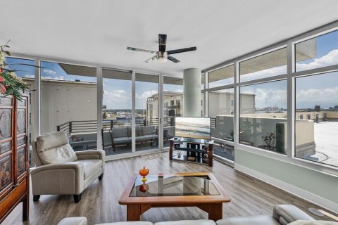 Condominio en venta en Tampa, Florida, 1 dormitorio, 126.16 m2 № 1684572 - foto 21