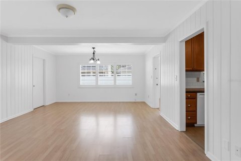 Villa ou maison à louer à Tampa, Floride: 3 chambres, 151.24 m2 № 1810696 - photo 7