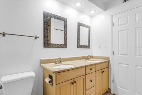 Villa ou maison à louer à Tampa, Floride: 3 chambres, 151.24 m2 № 1810696 - photo 17