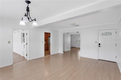 Villa ou maison à louer à Tampa, Floride: 3 chambres, 151.24 m2 № 1810696 - photo 9