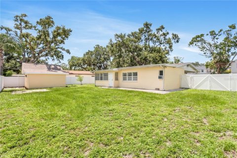 Villa ou maison à louer à Tampa, Floride: 3 chambres, 151.24 m2 № 1810696 - photo 30