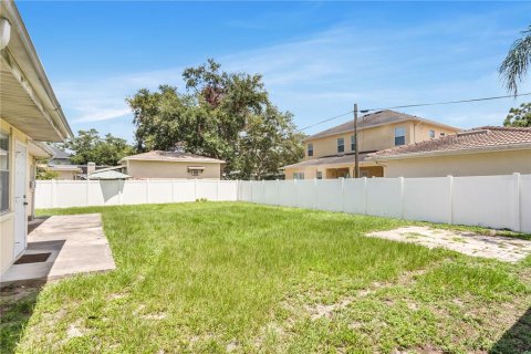 Villa ou maison à louer à Tampa, Floride: 3 chambres, 151.24 m2 № 1810696 - photo 28