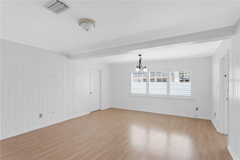 Villa ou maison à louer à Tampa, Floride: 3 chambres, 151.24 m2 № 1810696 - photo 6
