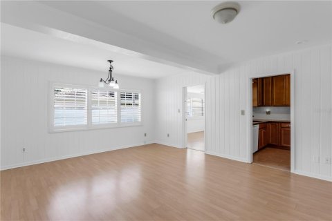 Villa ou maison à louer à Tampa, Floride: 3 chambres, 151.24 m2 № 1810696 - photo 10