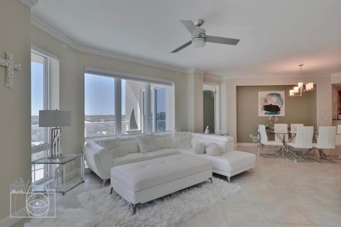 Condominio en venta en Daytona Beach, Florida, 2 dormitorios, 198.44 m2 № 1722979 - foto 20