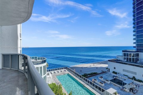 Condominio en venta en Sunny Isles Beach, Florida, 3 dormitorios, 183.85 m2 № 1939353 - foto 8