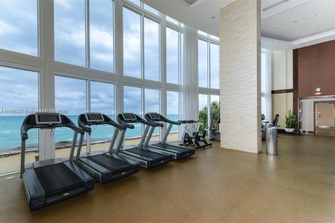 Condominio en venta en Sunny Isles Beach, Florida, 3 dormitorios, 183.85 m2 № 1939353 - foto 3