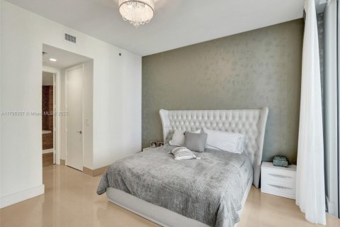 Condominio en venta en Sunny Isles Beach, Florida, 3 dormitorios, 183.85 m2 № 1939353 - foto 29