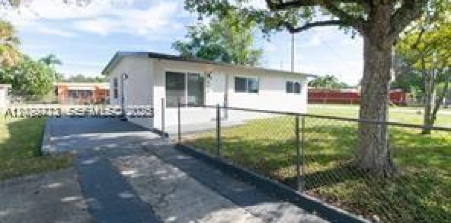 Villa ou maison à Fort Lauderdale, Floride 2 chambres, 82.5 m2 № 2331692