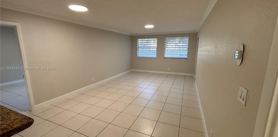 Appartement à Doral, Floride 2 chambres, 92.16 m2 № 1888079