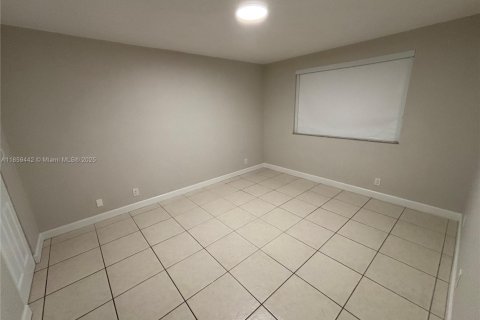 Appartement à louer à Doral, Floride: 2 chambres, 92.16 m2 № 1888079 - photo 11