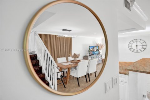Touwnhouse à louer à Fort Lauderdale, Floride: 3 chambres, 162.02 m2 № 2049368 - photo 11