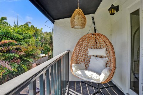 Touwnhouse à louer à Fort Lauderdale, Floride: 3 chambres, 162.02 m2 № 2049368 - photo 24