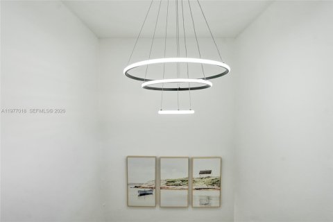 Touwnhouse à louer à Fort Lauderdale, Floride: 3 chambres, 162.02 m2 № 2049368 - photo 21