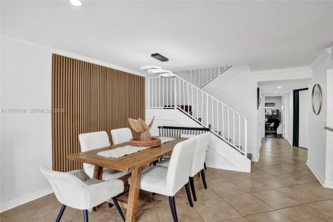 Touwnhouse à louer à Fort Lauderdale, Floride: 3 chambres, 162.02 m2 № 2049368 - photo 10