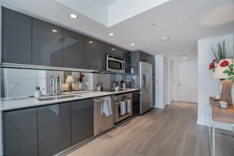 Condominio en venta en Miami, Florida, 50.63 m2 № 1766343 - foto 6