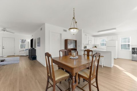 Casa en venta en Palm Harbor, Florida, 3 dormitorios, 170.94 m2 № 2110498 - foto 18