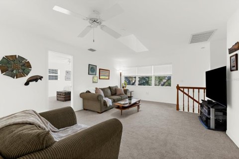 Casa en venta en Palm Harbor, Florida, 3 dormitorios, 170.94 m2 № 2110498 - foto 29