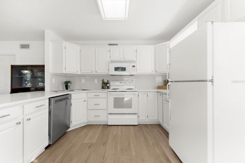 Casa en venta en Palm Harbor, Florida, 3 dormitorios, 170.94 m2 № 2110498 - foto 24