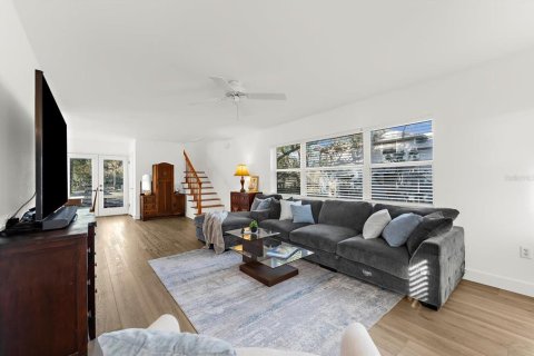 Casa en venta en Palm Harbor, Florida, 3 dormitorios, 170.94 m2 № 2110498 - foto 13
