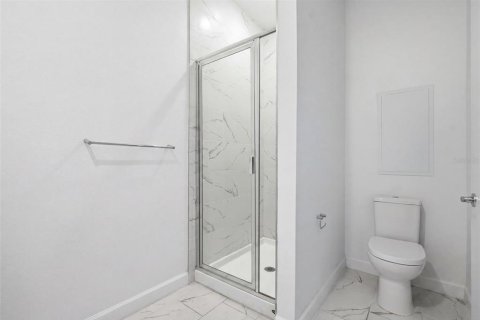 Купить таунхаус в Дэвенпорт, Флорида 7 комнат, 187.66м2, № 2207171 - фото 16