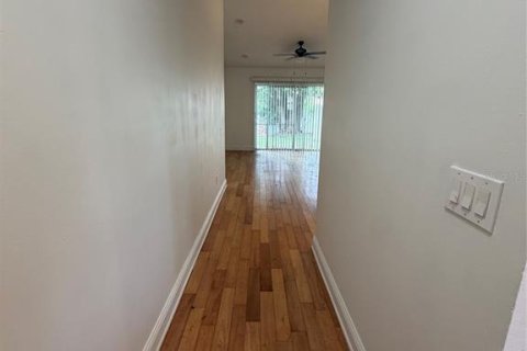 Copropriété à louer à Orlando, Floride: 3 chambres, 102.1 m2 № 2399350 - photo 2