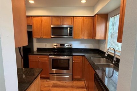 Copropriété à louer à Orlando, Floride: 3 chambres, 102.1 m2 № 2399350 - photo 3