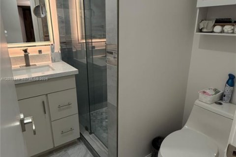 Immobilier commercial à louer à Miami, Floride: 1 chambre, 180.79 m2 № 2304150 - photo 6