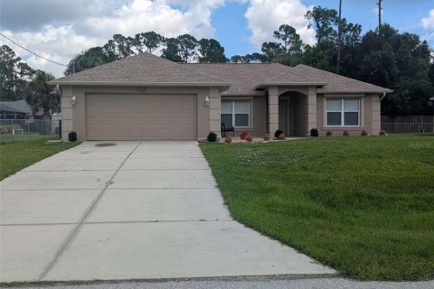 House in North Port, Florida 3 bedrooms, 138.8 sq.m. № 2308209