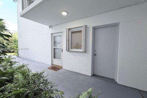 Condo in Miami, Florida, 2 bedrooms № 2088396