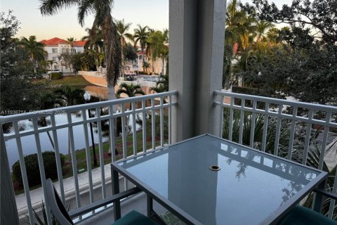 Casa en venta en Palm Beach Gardens, Florida, 2 dormitorios, 130.34 m2 № 1995111 - foto 2
