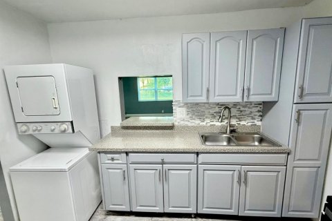 Copropriété à louer à Pompano Beach, Floride: 2 chambres, 88.26 m2 № 2439226 - photo 4