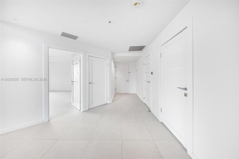 Купить кондоминиум в Майами, Флорида 3 спальни, 224.36м2, № 2145917 - фото 6