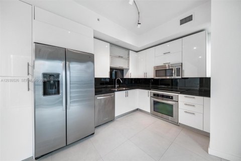 Купить кондоминиум в Майами, Флорида 3 спальни, 224.36м2, № 2145917 - фото 10