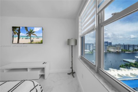 Copropriété à louer à Hallandale Beach, Floride: 2 chambres, 118.45 m2 № 2086972 - photo 30