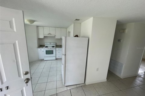 Apartment in New Port Richey, Florida 2 bedrooms, 66.89 sq.m. № 1913054 - photo 4