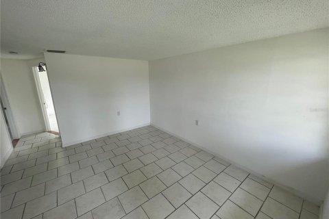 Apartment in New Port Richey, Florida 2 bedrooms, 66.89 sq.m. № 1913054 - photo 28