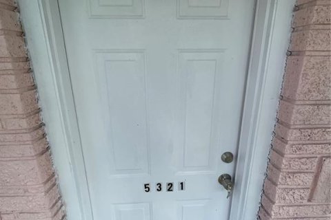 Apartment in New Port Richey, Florida 2 bedrooms, 66.89 sq.m. № 1913054 - photo 27
