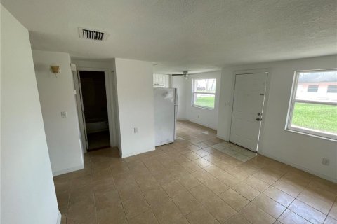 Apartment in New Port Richey, Florida 2 bedrooms, 66.89 sq.m. № 1913054 - photo 19