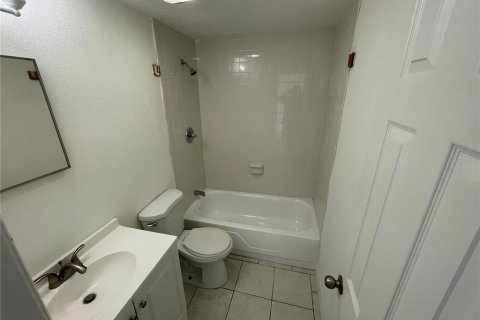 Apartment in New Port Richey, Florida 2 bedrooms, 66.89 sq.m. № 1913054 - photo 7