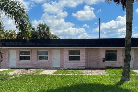 Apartment in New Port Richey, Florida 2 bedrooms, 66.89 sq.m. № 1913054 - photo 1