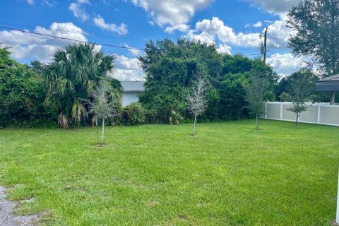 Villa ou maison à vendre à Deltona, Floride: 3 chambres, 117.43 m2 № 2436682 - photo 15