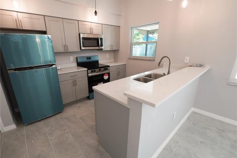 Villa ou maison à vendre à Bradenton, Floride: 3 chambres, 110.18 m2 № 1326917 - photo 10