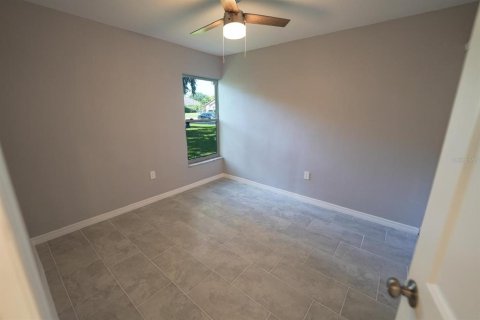 Villa ou maison à vendre à Bradenton, Floride: 3 chambres, 110.18 m2 № 1326917 - photo 12