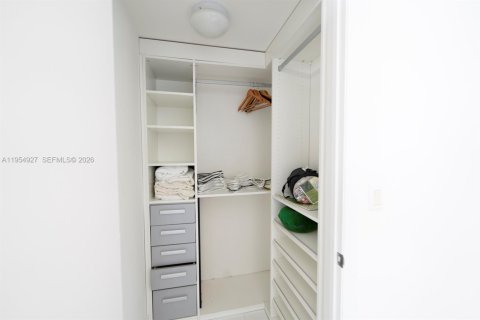 Copropriété à vendre à Miami, Floride: 3 chambres, 166.2 m2 № 2010245 - photo 22