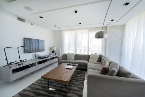 Copropriété à vendre à Miami, Floride: 3 chambres, 166.2 m2 № 2010245 - photo 7