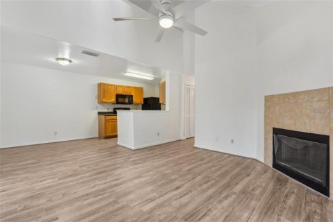 Condo in Orlando, Florida, 2 bedrooms  № 2379376 - photo 3