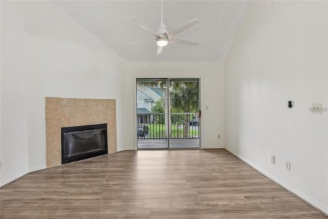 Condo in Orlando, Florida, 2 bedrooms  № 2379376 - photo 2