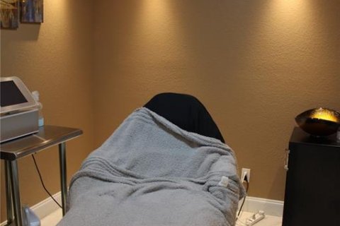Снять в аренду коммерческую недвижимость в Сент-Питерсберг, Флорида 688.96м2, № 1912408 - фото 15